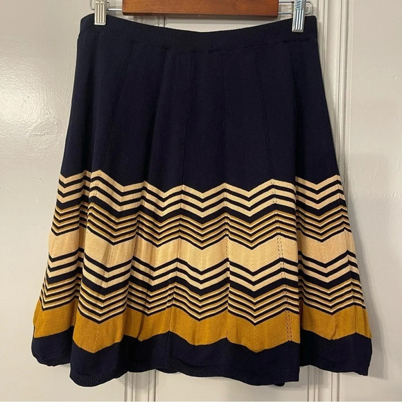 SKIES ARE BLUE Navy‎ & Mustard Chevron Sweater Skirt Women's Size Medium - Picture 1 of 10